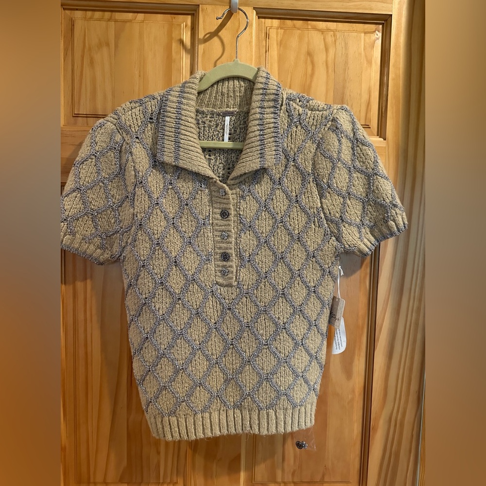 Free People Beige Short-Sleeve V-Neck Diamond Knit Polo
